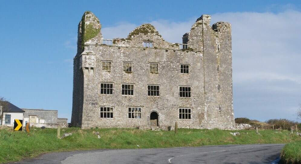 Experience The Charm: Discover The Best Ireland Castle Tours