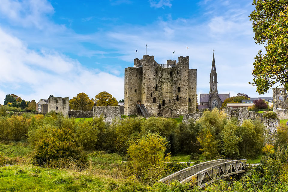 Unlock the Magic of Ireland: Enchanting Castle Tour Vacation Packages
